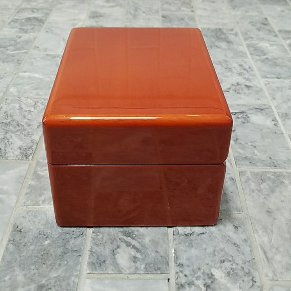 Michele Solid Shinny Wood Watch Box - Picture 6 of 6